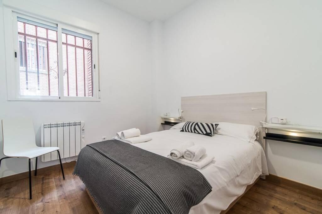 #15Pin-2 Apartamento De Un Dormitorio Plaza Castilla Leilighet Madrid Eksteriør bilde